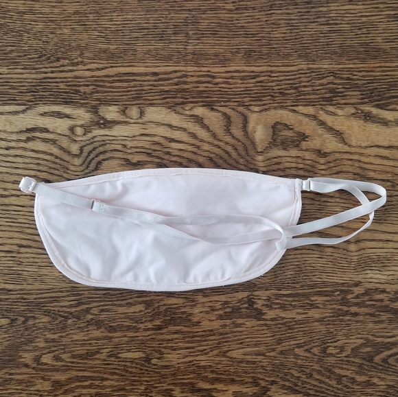 🍁 3/$25 Small Travel/Running Pouch - Picture 2 of 3